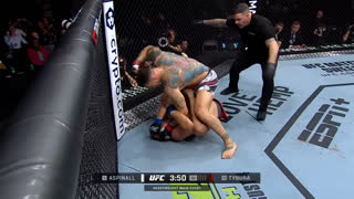 Том Аспинэлл нокаутировал Марчина Тыбуру в самом начале боя!
